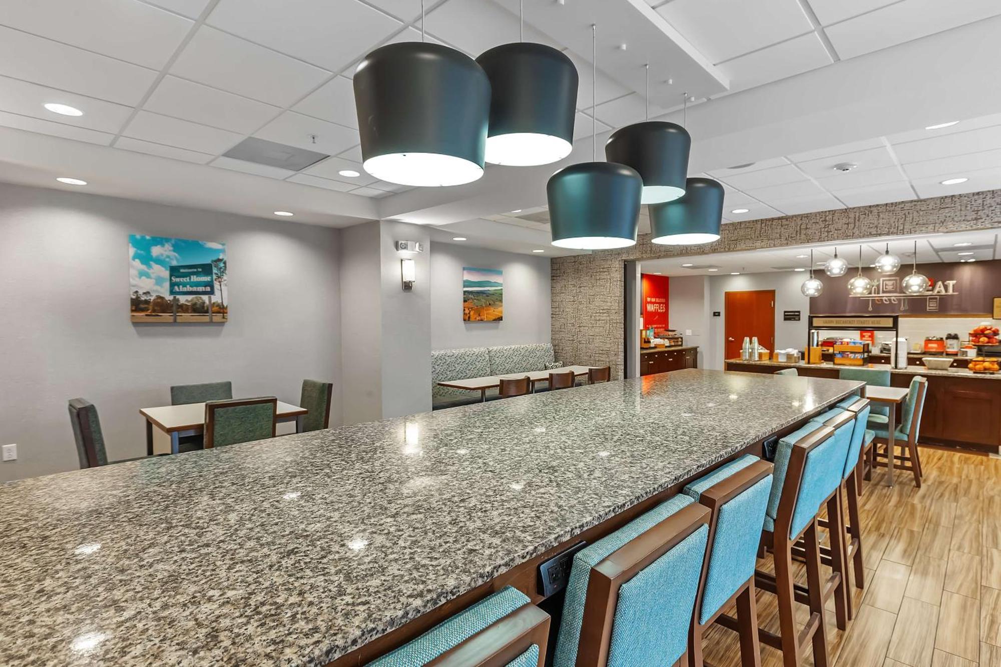 Hampton Inn - Атмор Экстерьер фото